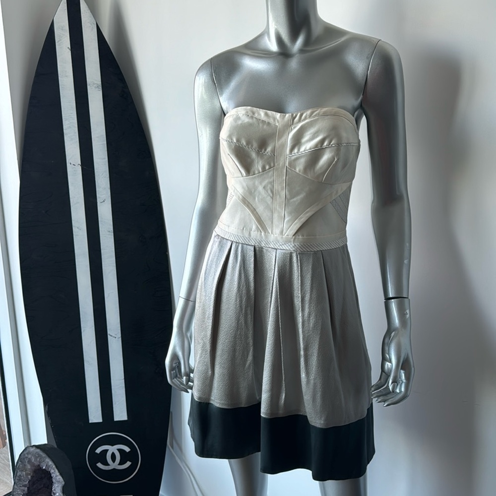 Cream and gray, sweetheart, neckline flouncy silk dress